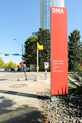 Apartamento ? Of Design Dist | Balcony | 1 Mi From AA Center