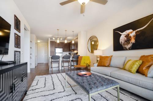 Bell Knox Apartments