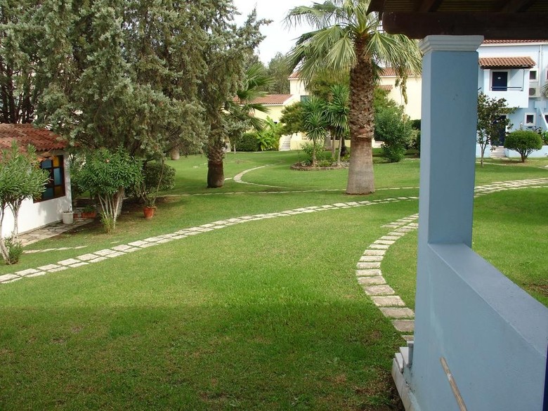 Apartamentos Govino Bay Resort