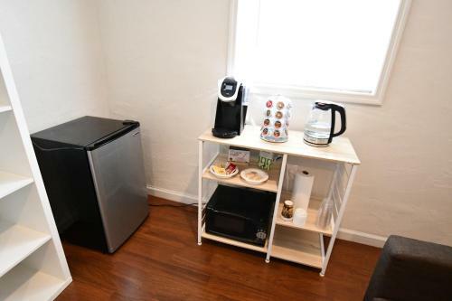 Private Unit / Private Bathroom Near Bart & Sf