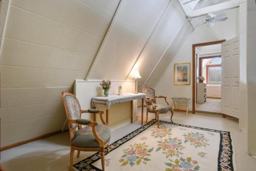 Peace In The Valley Three-bedroom Chalet