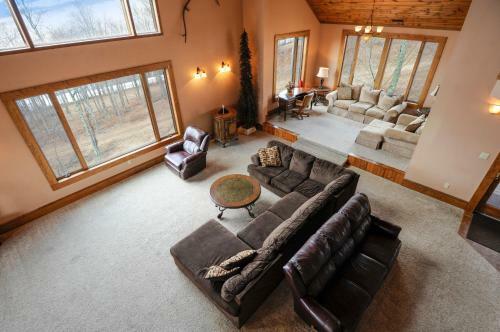 Wolverton Heights Ten-bedroom Chalet