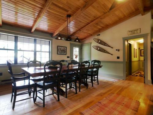 Hemlock Lodge