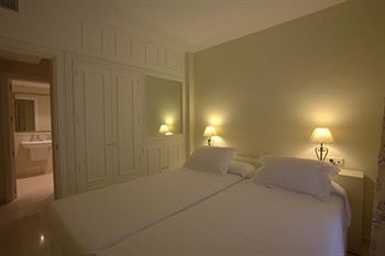Hotel Conde De Torrej�n 10- Apartments