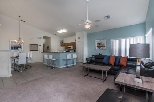 Windsor Villa 485