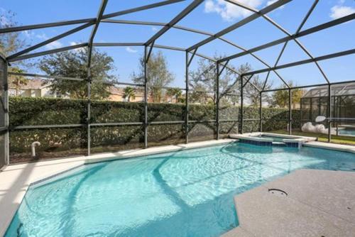 Woodcrest Lodging 17521