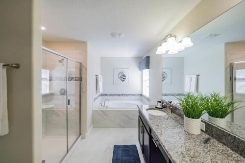 Solterra Retreat 5481