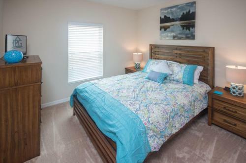 Julie's Oasis Villa - Four Bedroom Home