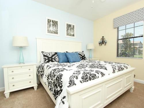 Moonvalley Villa 1506
