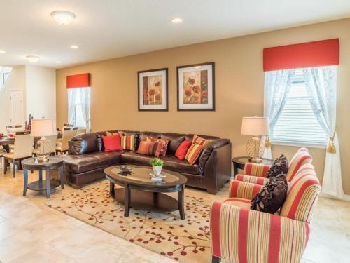 Villa Westside Gold - 600 Holiday Home