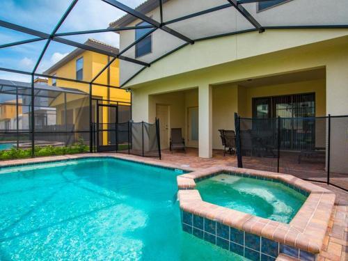 Villa Westside Gold - 600 Holiday Home