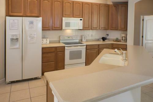 Brett's Highlands Reserve Villa - Four Bedroom Home