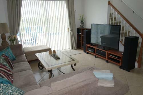 Marianne's Highlands Reserve Villa - Five Bedroom Home