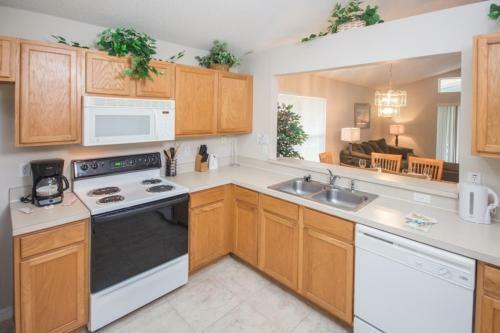 Deborah's Westridge Villa - Three Bedroom Home