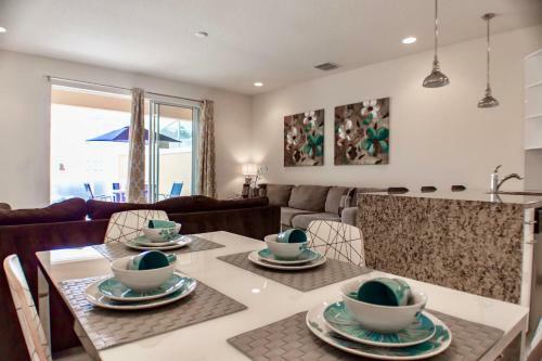 Aco Family - 3 Bd With Pool (1712)