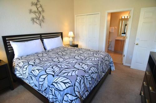 La Mirage Apartment 745