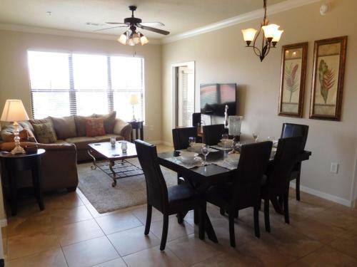 Charo Apartment # 904-537