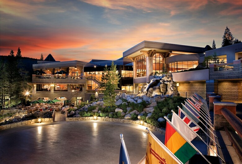 Hotel Resort At Squaw Creek