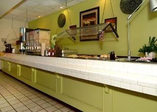 Hotel Quality Inn & Suites