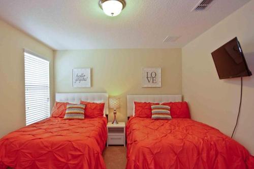 9157 Wedge House