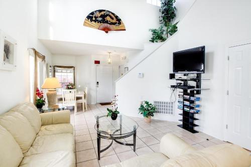 Dolphin Key Villa