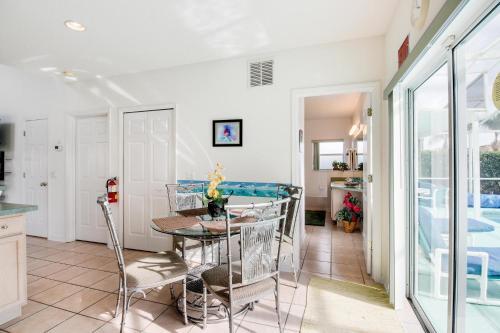 Dolphin Key Villa