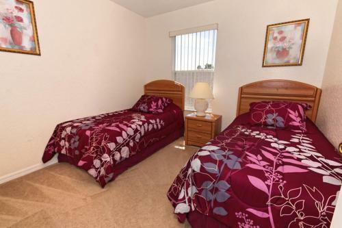 Oxford 684 Apartment