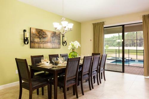 Champions Gate - Eight Bedroom Villa - Cg019