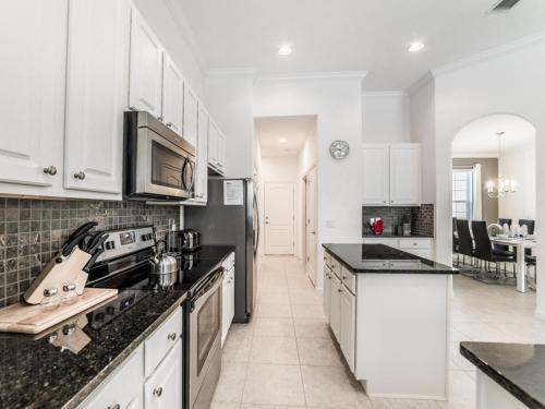 Oak Tree Villa 4140