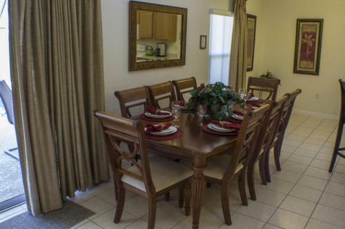 Mickey Magic Retreat - Four Bedroom Home