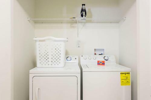 Champions Gate - Eight Bedroom Home - Cg016