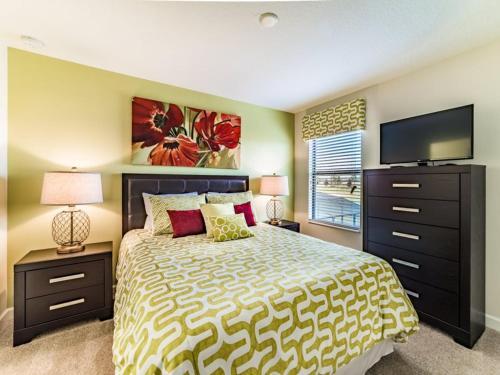 Caddie Headquarters 9157