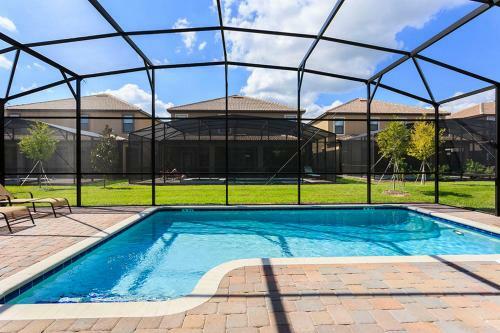 Champions Gate - Eight Bedroom Villa - Cg012