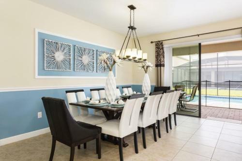 Champions Gate - Eight Bedroom Villa - Cg012
