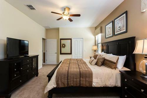 Champions Gate - Eight Bedroom Villa - Cg012