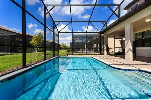 Champions Gate - Eight Bedroom Villa - Cg012