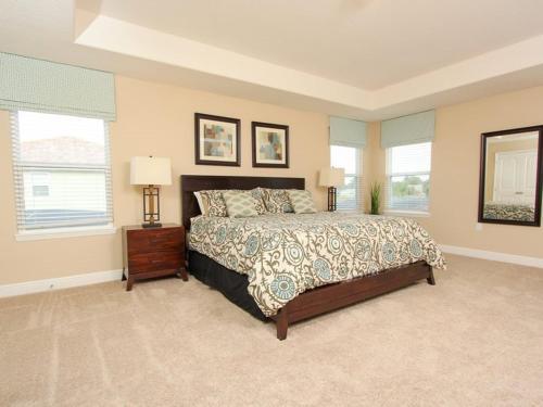 Oaktree Hearth 4204