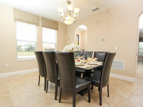 Oaktree Hearth 4204