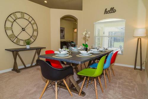 Robin Hill 15830 Villa