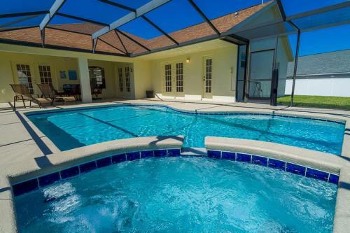 Robin Hill 15830 Villa