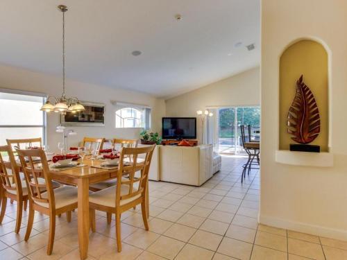 Sundrop Villa