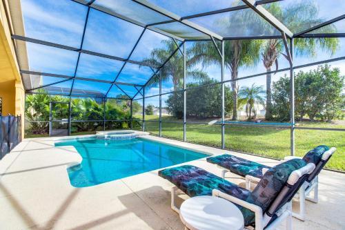 Sundrop Villa