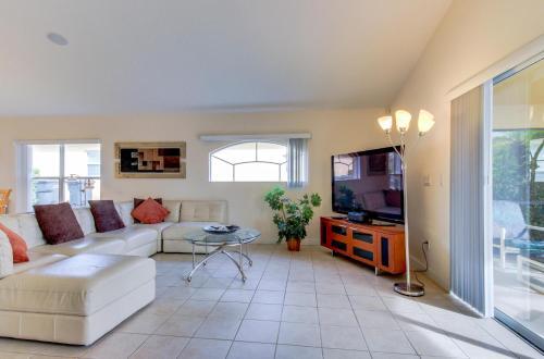Sundrop Villa