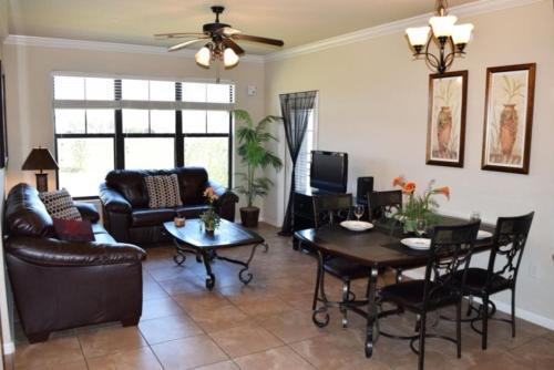 Charo Home 914