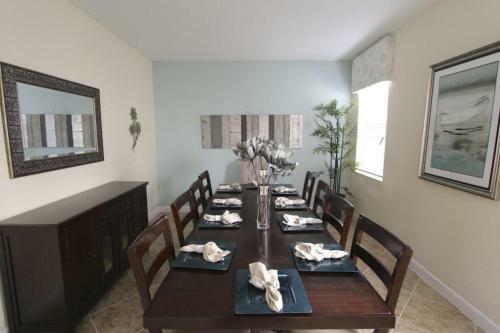Moon Valley Villa