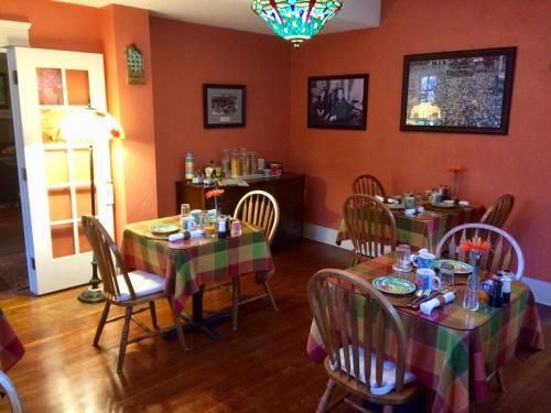Bed & Breakfast The German Berl� Inn