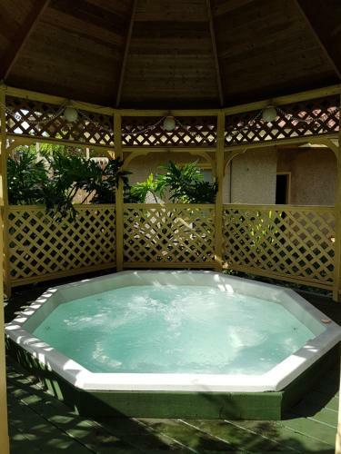 Bed & Breakfast The German Berl� Inn
