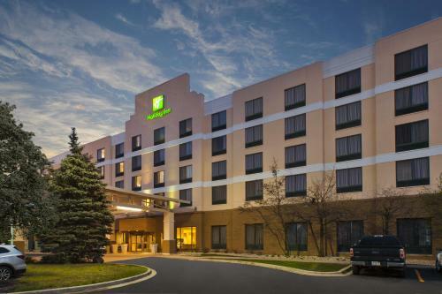 Holiday Inn Hotel & Suites Bolingbrook