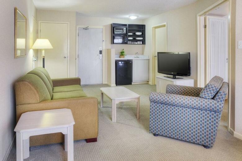 Hotel Quality Suites Laval