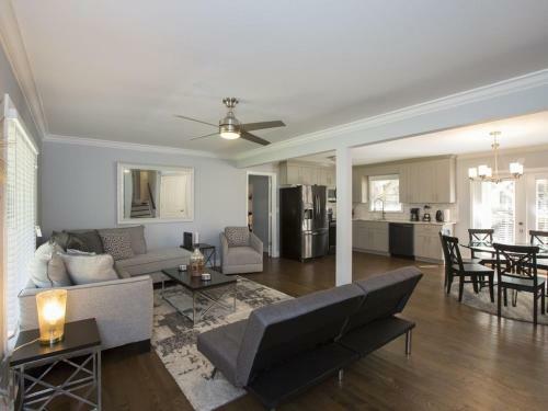 Stunning, New 6 Bdr 4ba Decatur Home W/ Bonus Room